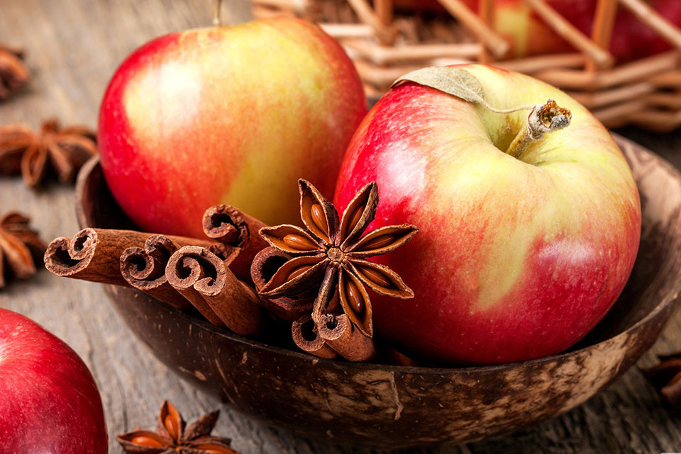 Sok z jabłek – czy jest zdrowy? Jakie właściwości ma sok jabłkowy?